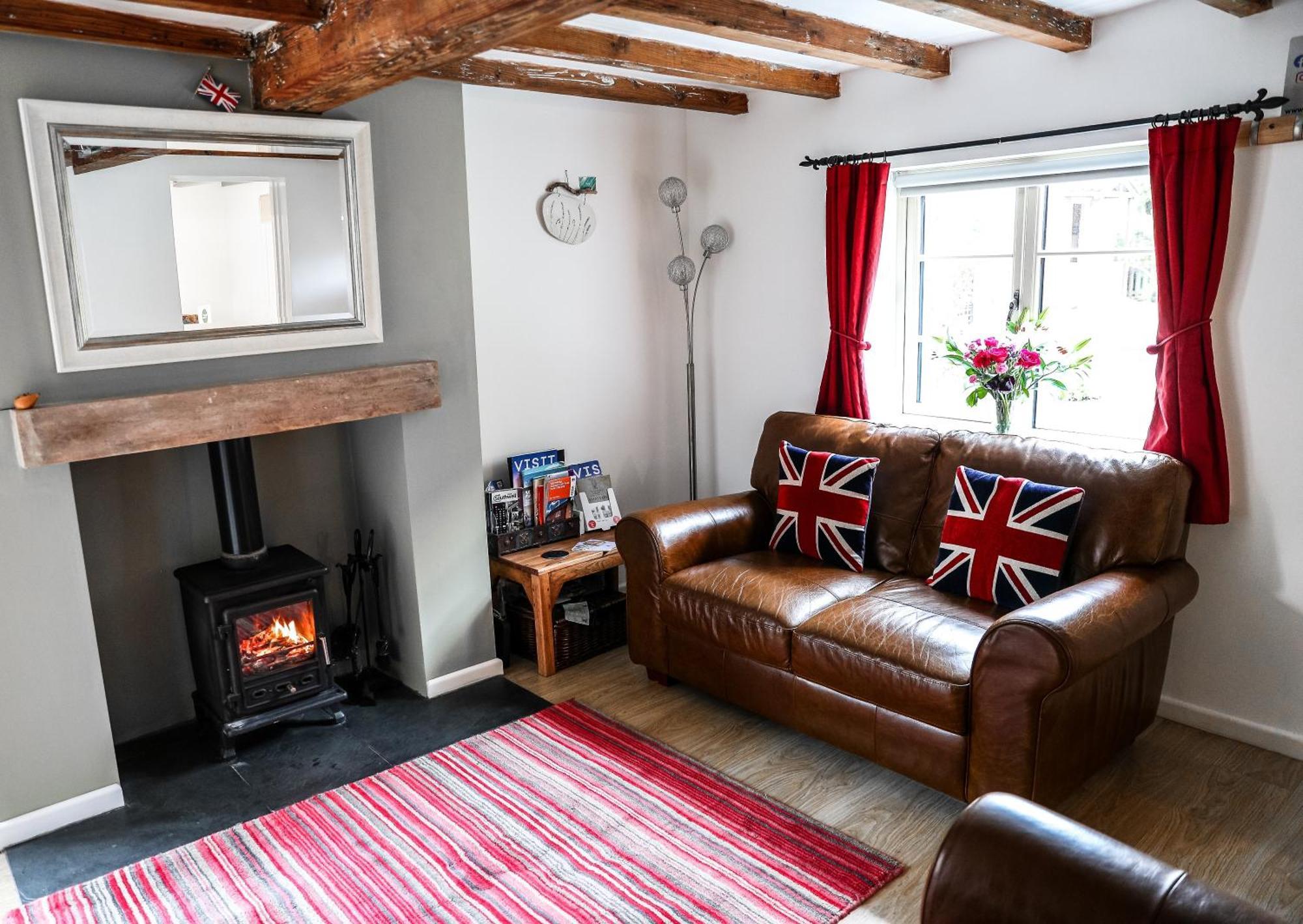 Southwell Holiday Cottage - Lavender Cottage ภายนอก รูปภาพ